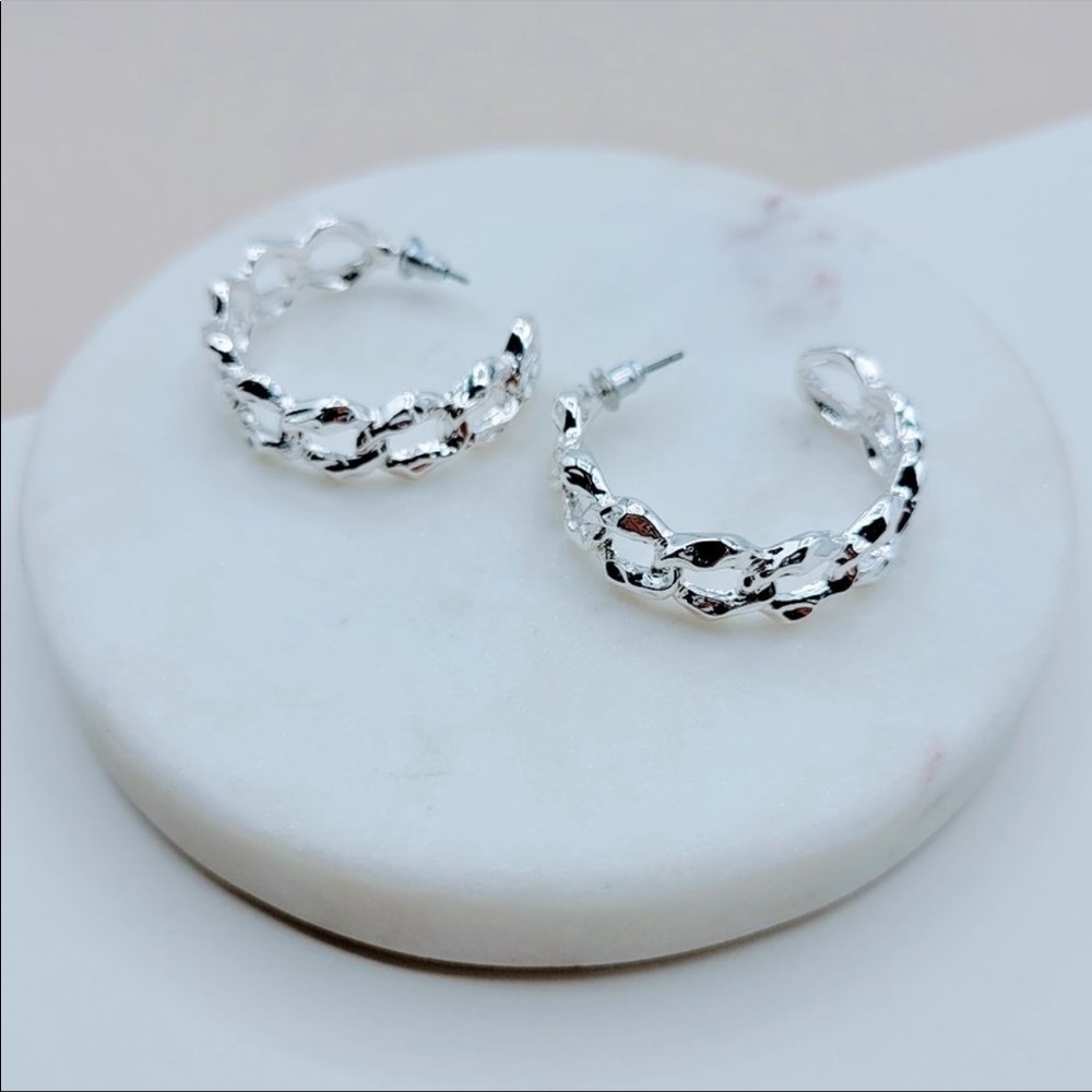 Earrings~ 3 pair! Dress them up or down for everyday wear!